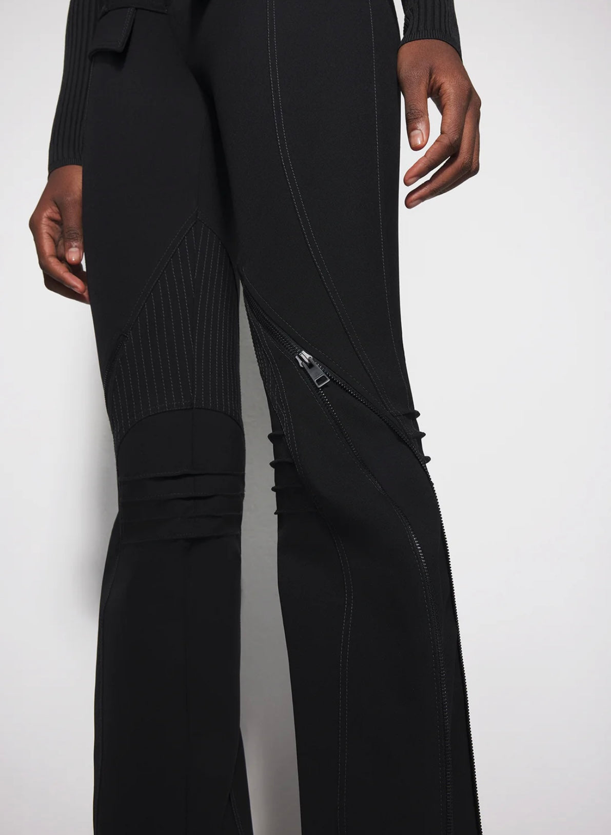 BLACK ZIPPED SCUBA PANT