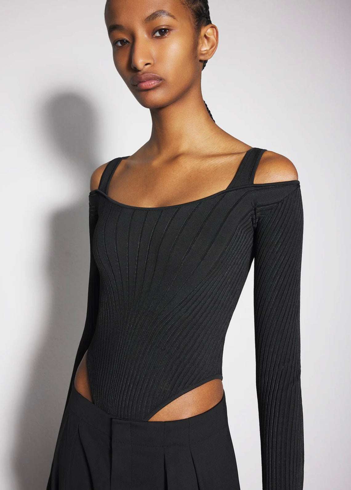 BLACK FITTED KNIT BODYSUIT