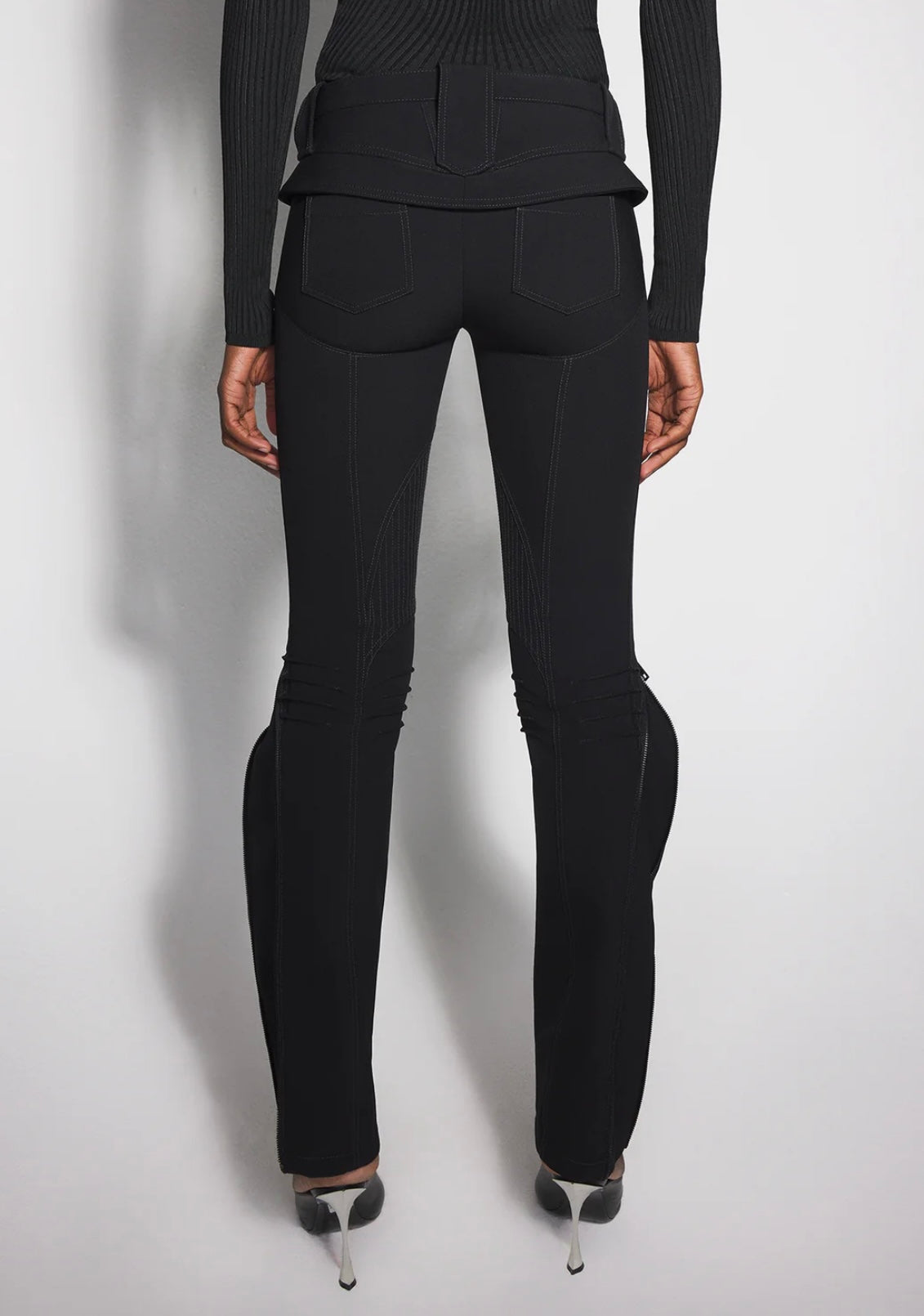 BLACK ZIPPED SCUBA PANT