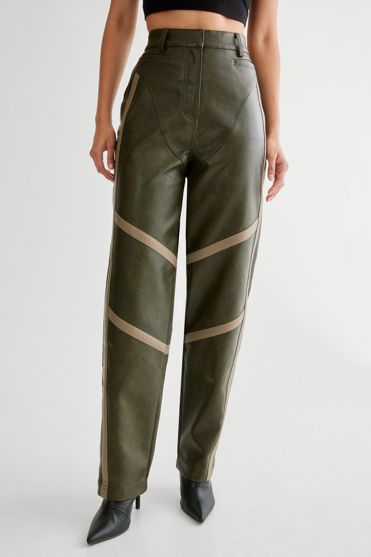 OLIVE PU TROUSER