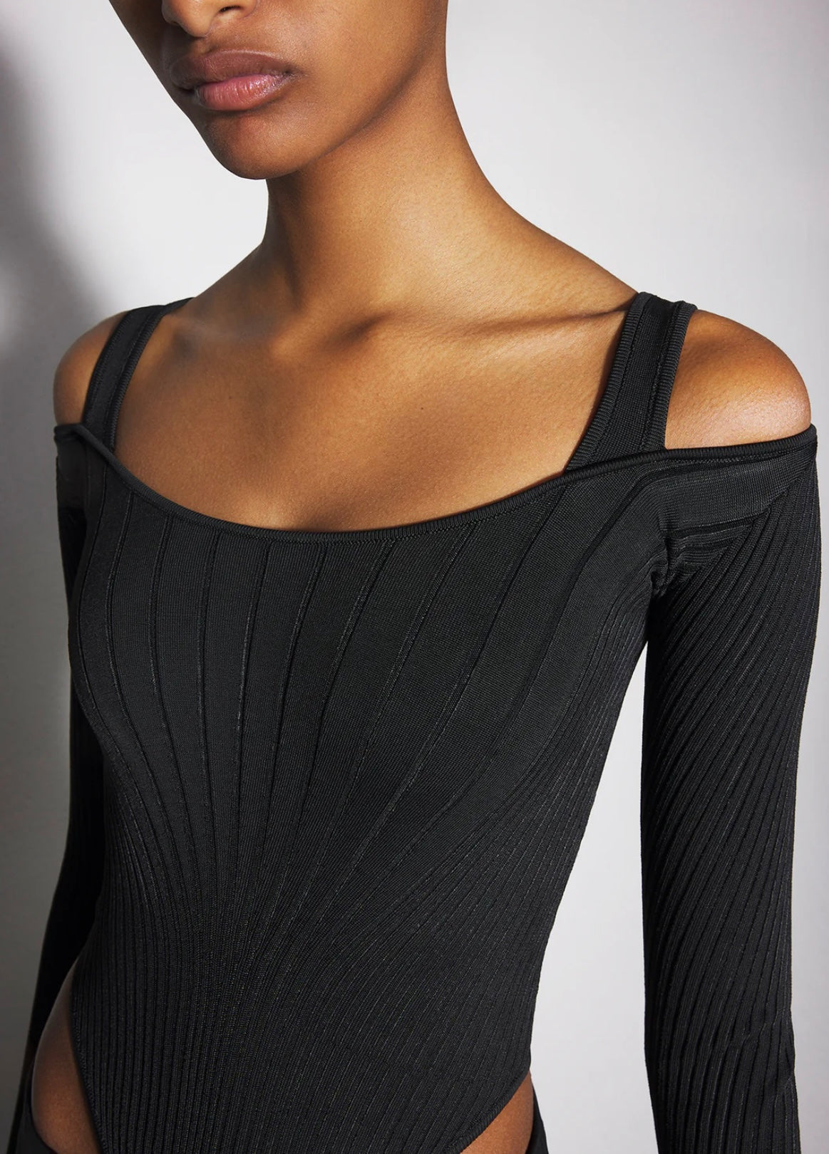 BLACK FITTED KNIT BODYSUIT