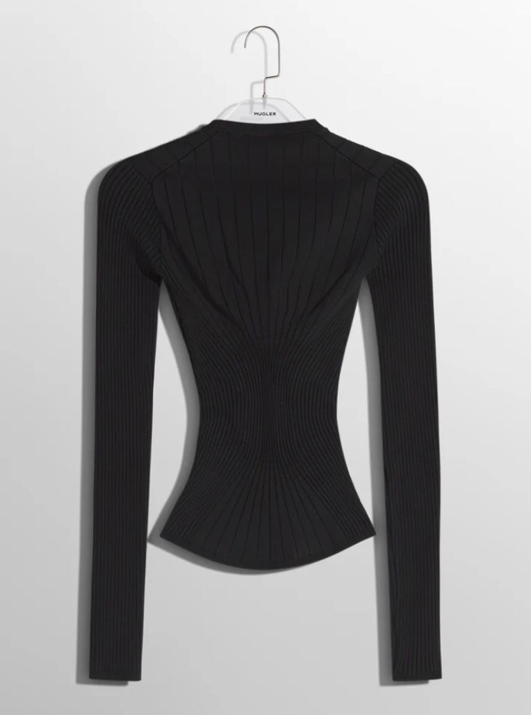 BLACK FITTED KNIT TOP