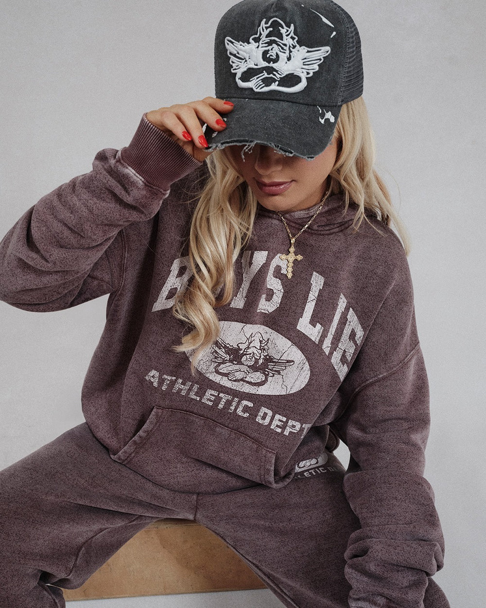 GRAPHITE TRUCKER