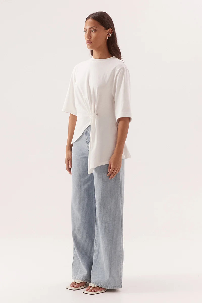 SOHVI TEE CHALK