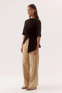 SOHVI TEE BLACK