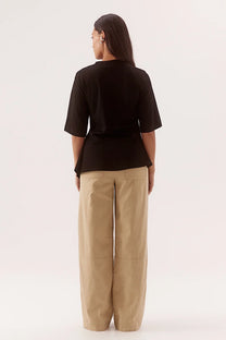 SOHVI TEE BLACK