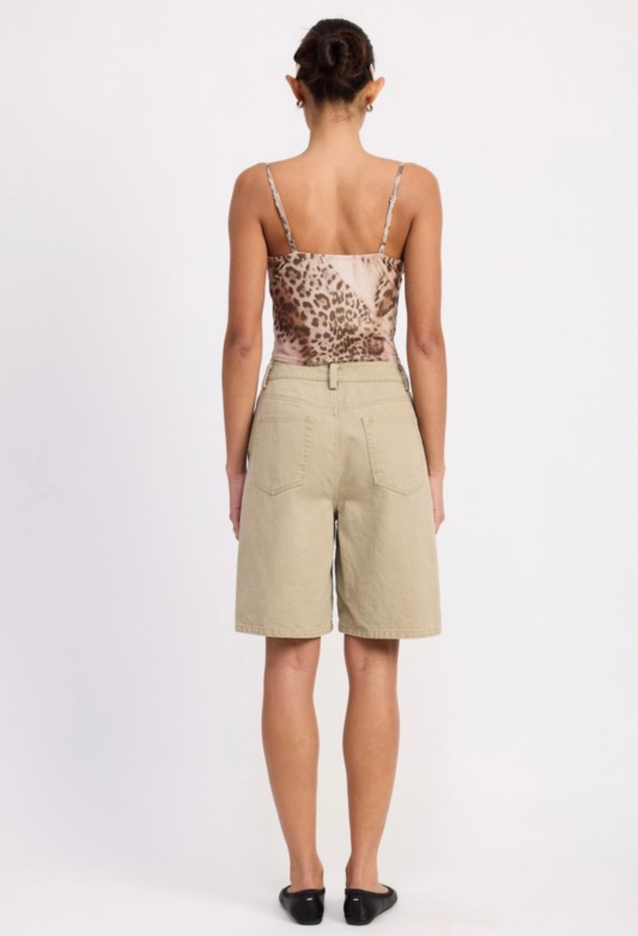 HIGH RISE BEIGE BERMUDA