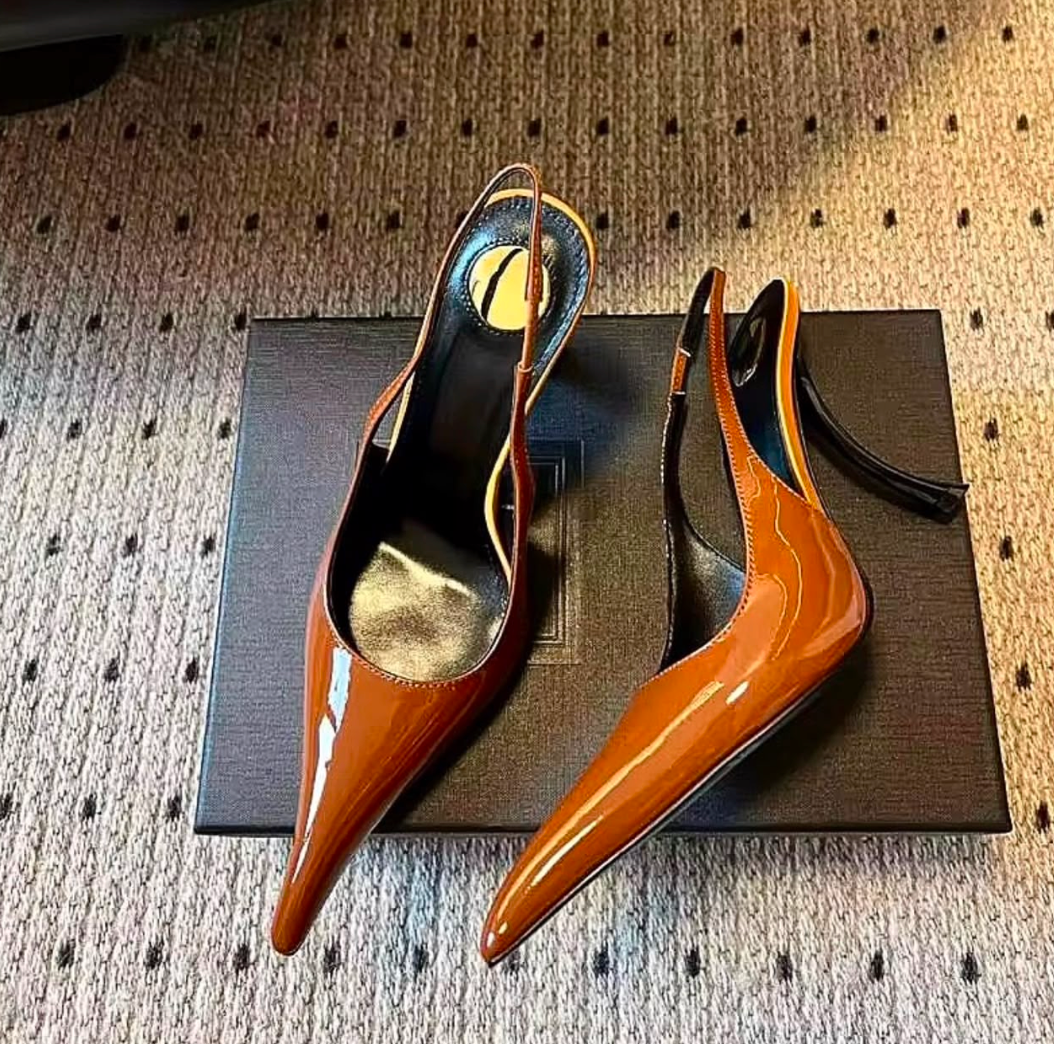 SASHA POINTED PUMPS
