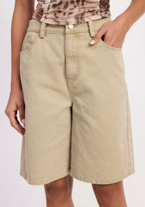 HIGH RISE BEIGE BERMUDA