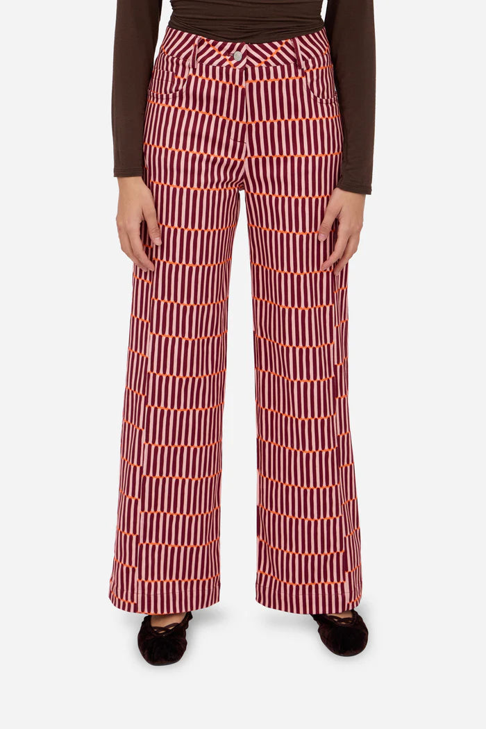 BERRY STRAIGHT PANTS