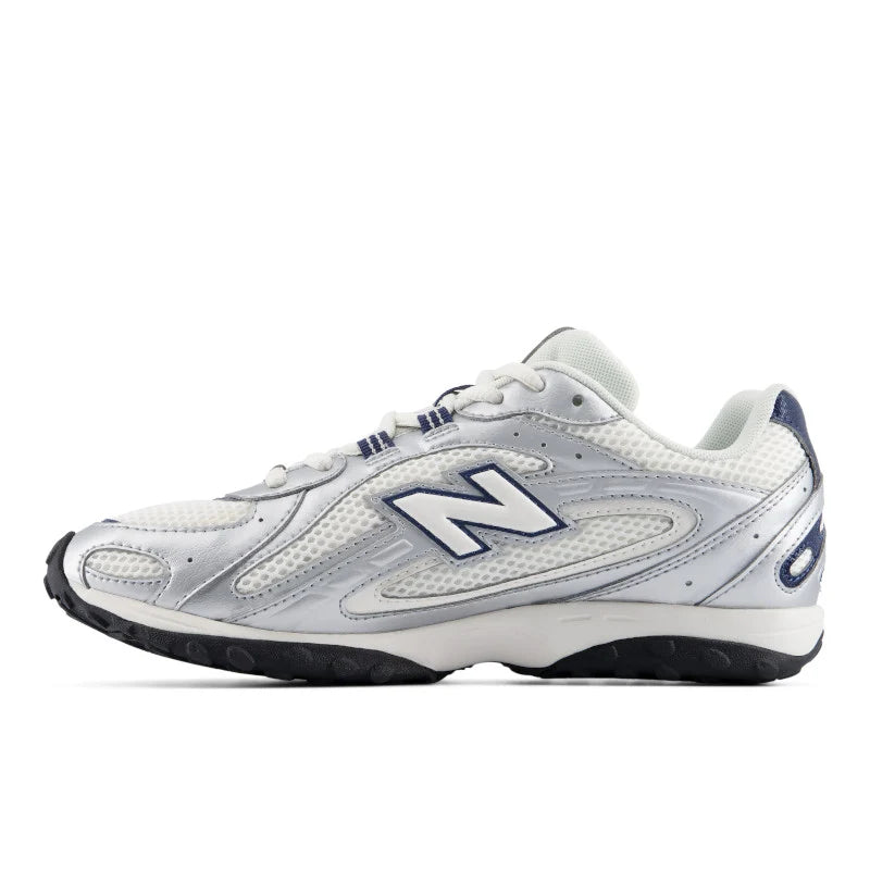 NEW BALANCE 204 L SILVER METALLIC NAVY