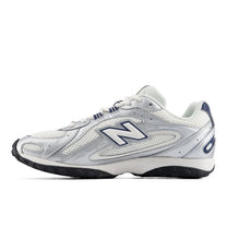 NEW BALANCE 204 L SILVER METALLIC NAVY