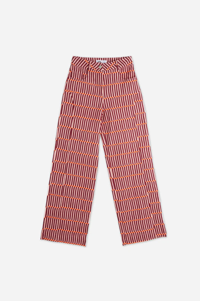 BERRY STRAIGHT PANTS