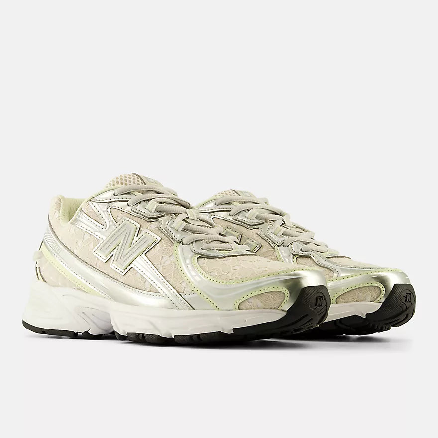 NEW BALANCE 740 MOONBEAM WITH LIGHT SILVER